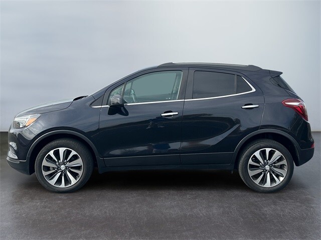 2022 Buick Encore Preferred photo 2