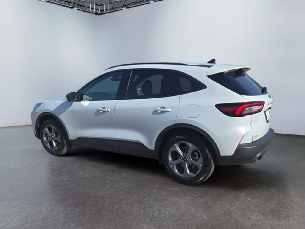 Used 2025 Ford Escape Hybrid ST-Line SUV