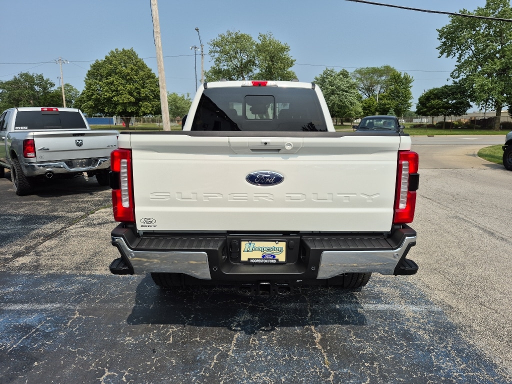 New 2025 Ford F-250 Lariat Truck Crew Cab