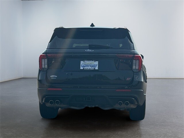 2025 Ford Explorer ST photo 3