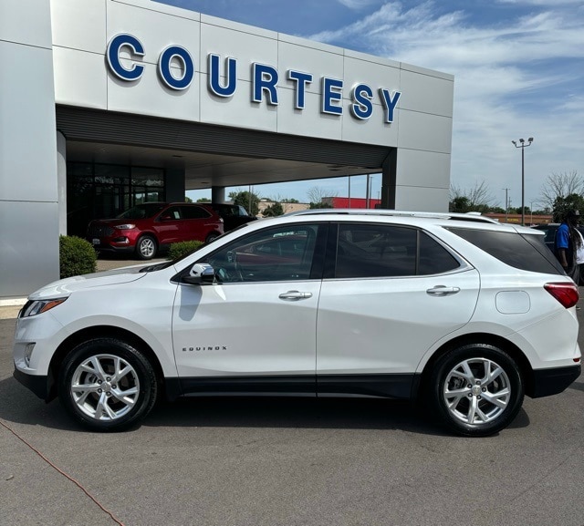 Used 2021 Chevrolet Equinox Premier with VIN 3GNAXXEV4MS168131 for sale in Danville, IL