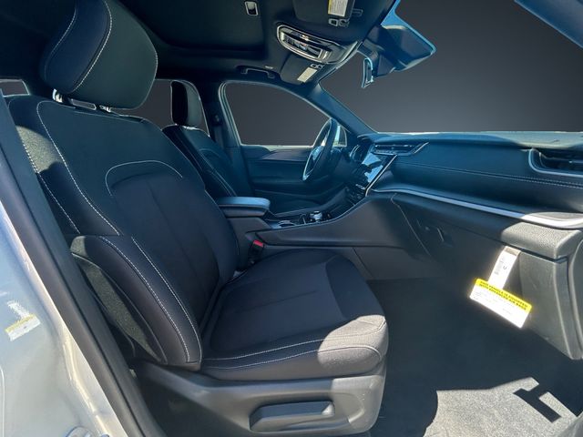 2025 Jeep Grand Cherokee L Laredo - Photo 15