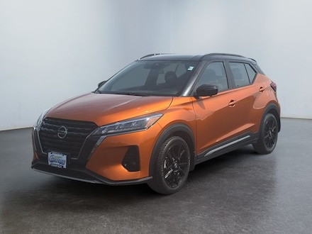 2021 Nissan Kicks SR SUV