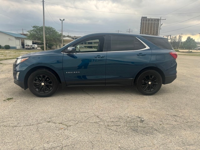 Used 2020 Chevrolet Equinox LT with VIN 3GNAXJEV1LL266717 for sale in Danville, IL