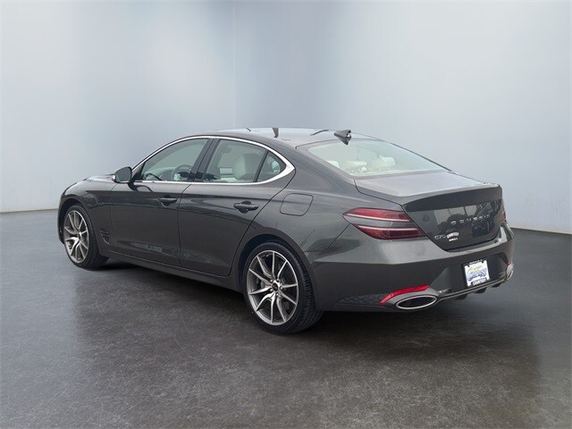 2024 Genesis G70 2.5T photo 3