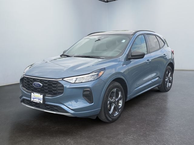 2023 Ford Escape ST-Line AWD's photo