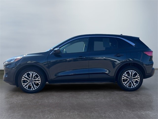 2022 Ford Escape SEL photo 2