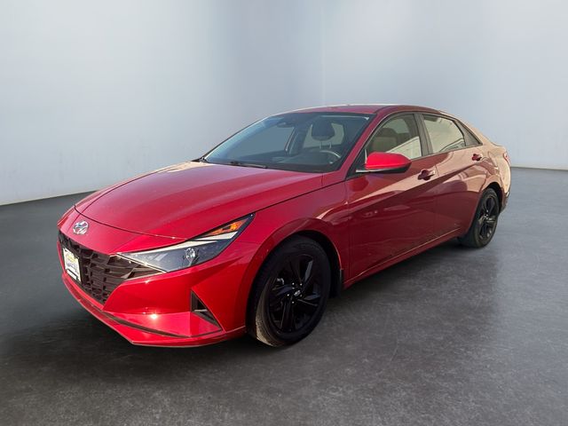 2023 Hyundai Elantra 2.0 SEL IVT's photo