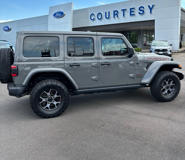 Used 2019 Jeep Wrangler Unlimited Rubicon with VIN 1C4HJXFG6KW643384 for sale in Danville, IL