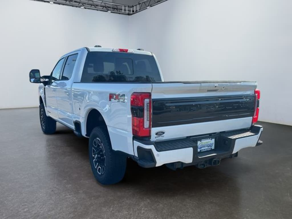 New 2025 Ford F-250 F-250 Platinum Truck Crew Cab