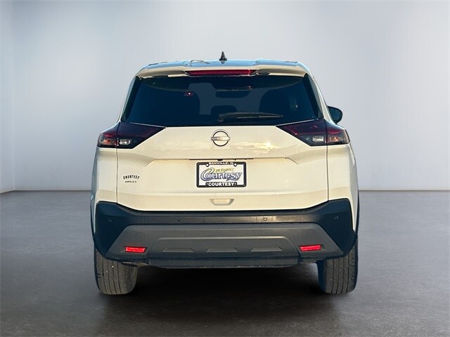 2022 Nissan Rogue S photo 3