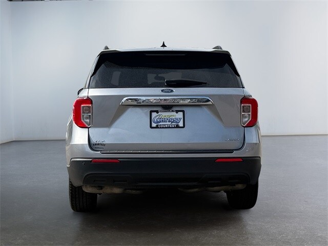 2022 Ford Explorer XLT photo 3