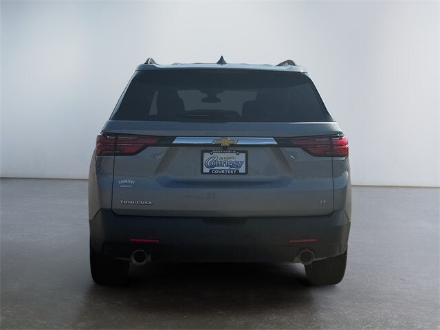 2023 Chevrolet Traverse Cloth 1LT photo 2
