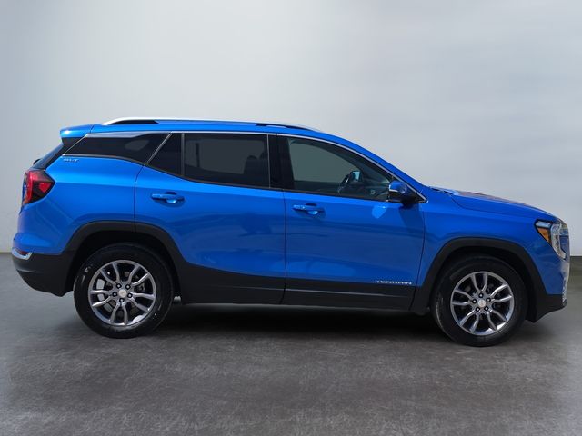 2024 GMC Terrain SLT - Photo 6