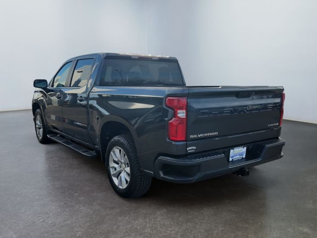 Used 2022 Chevrolet Silverado 1500 LTD Custom Truck