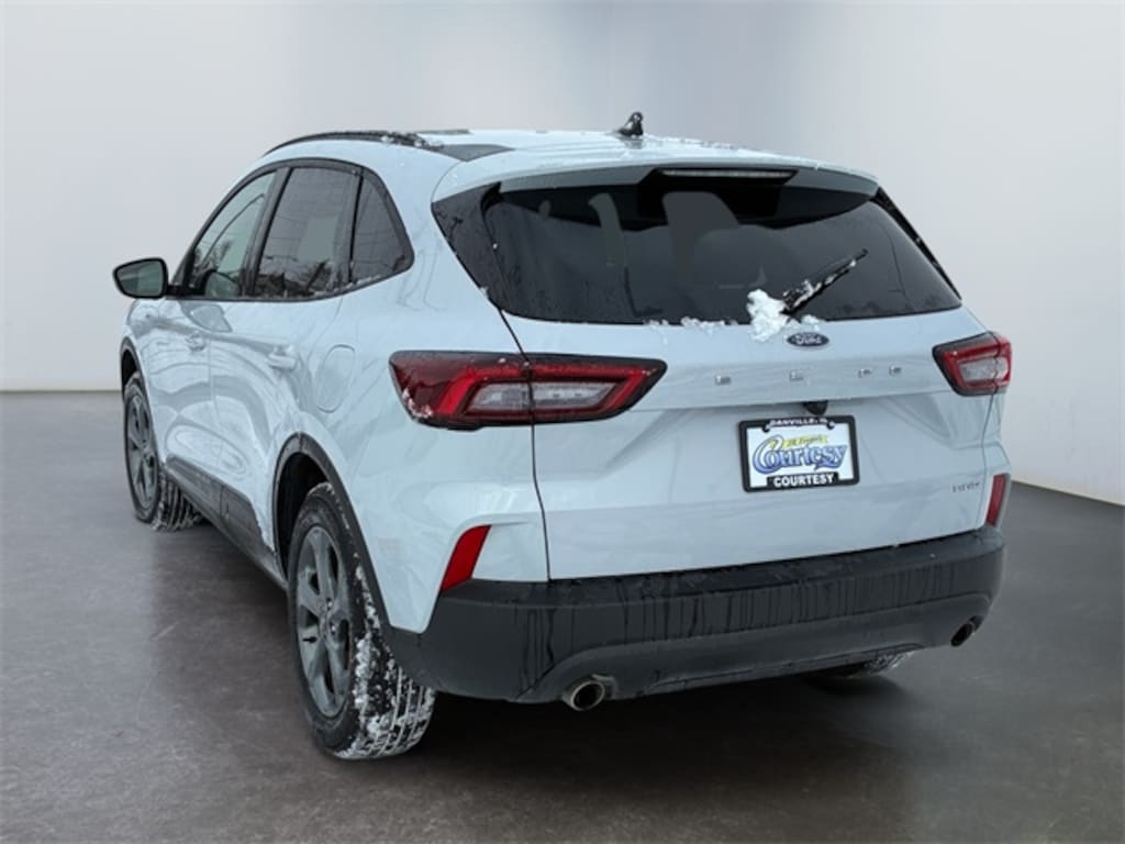 Used 2025 Ford Escape ST-Line Select SUV