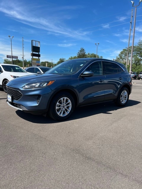 Used 2020 Ford Escape SE with VIN 1FMCU9G60LUC51433 for sale in Danville, IL