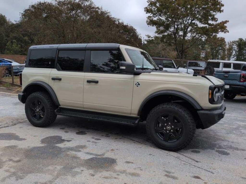 New 2025 Ford Bronco Outer Banks SUV