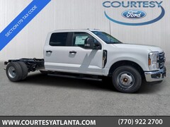 2025 Ford F-350 Chassis Truck Crew Cab