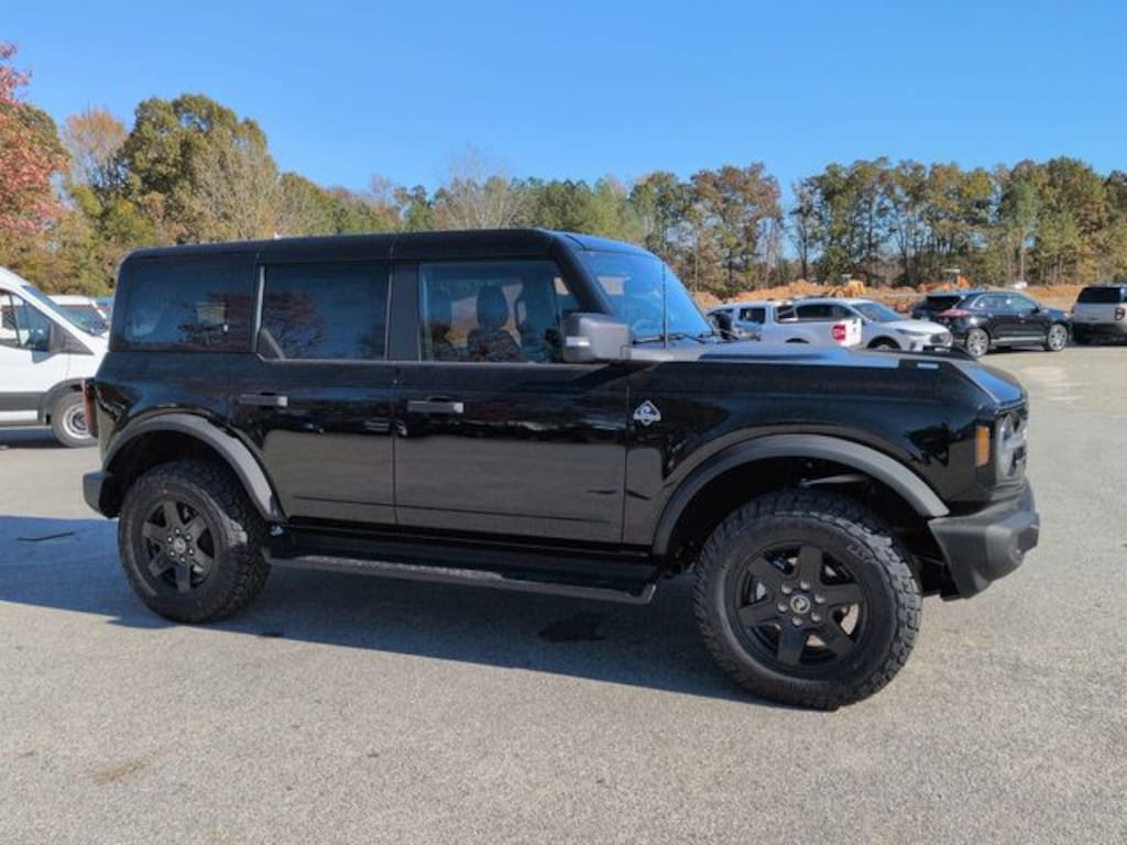 New 2025 Ford Bronco Outer Banks SUV