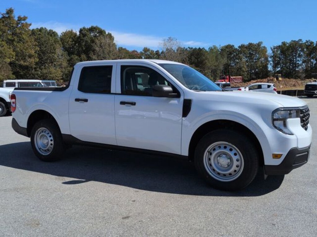 New 2025 Ford Maverick XL Truck SuperCrew