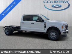 2025 Ford F-350 Chassis Truck Crew Cab