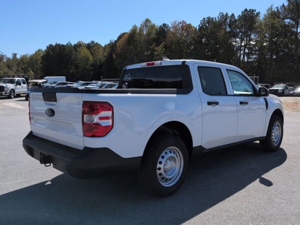 New 2025 Ford Maverick XL Truck SuperCrew