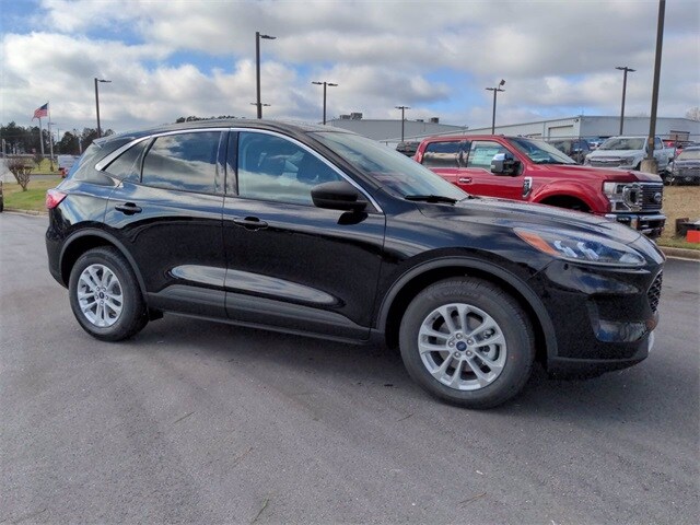 Used 2022 Ford Escape SE with VIN 1FMCU0G69NUA22389 for sale in Conyers, GA