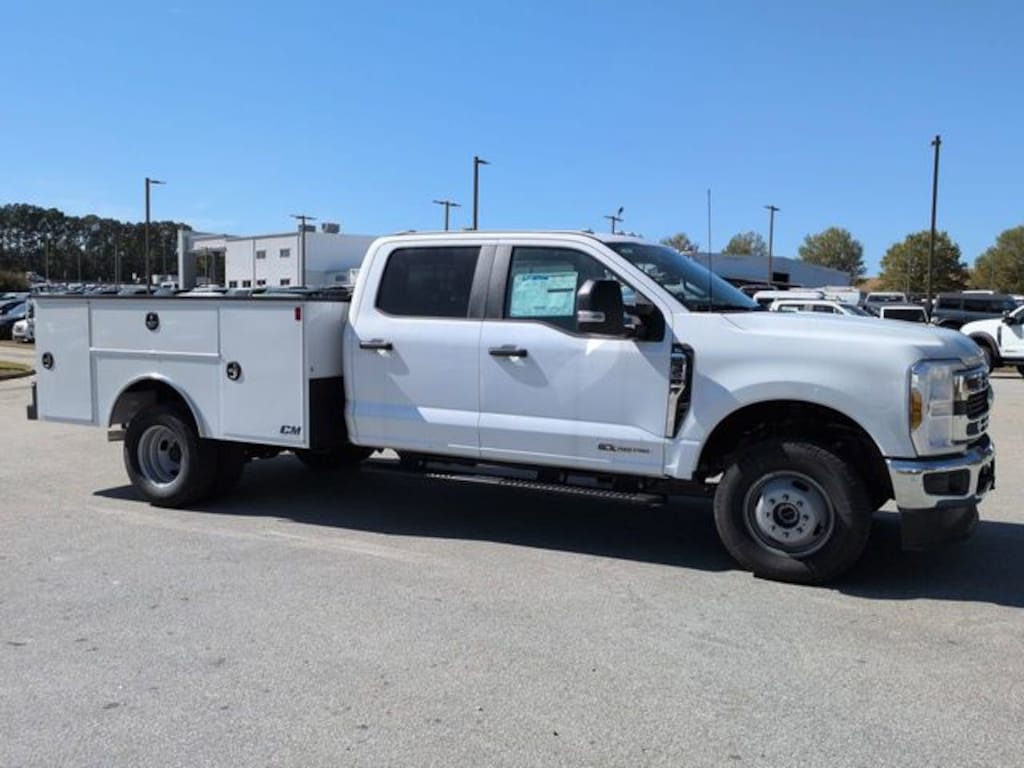 New 2025 Ford F-350 Chassis Truck Crew Cab