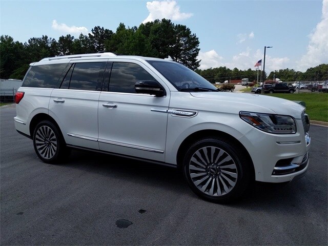 Used 2019 Lincoln Navigator Reserve with VIN 5LMJJ2LT4KEL26224 for sale in Conyers, GA