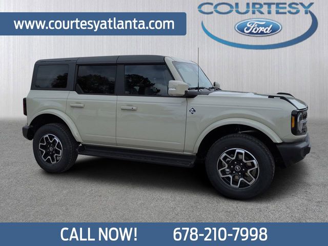 2025 Ford Bronco 4-Door Outer Banks's photo