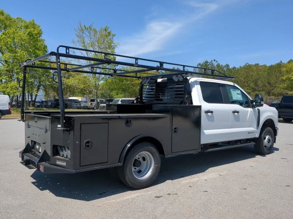 New 2025 Ford F-350 Chassis Truck Crew Cab