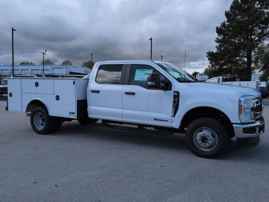 New 2025 Ford F-350 Chassis Truck Crew Cab