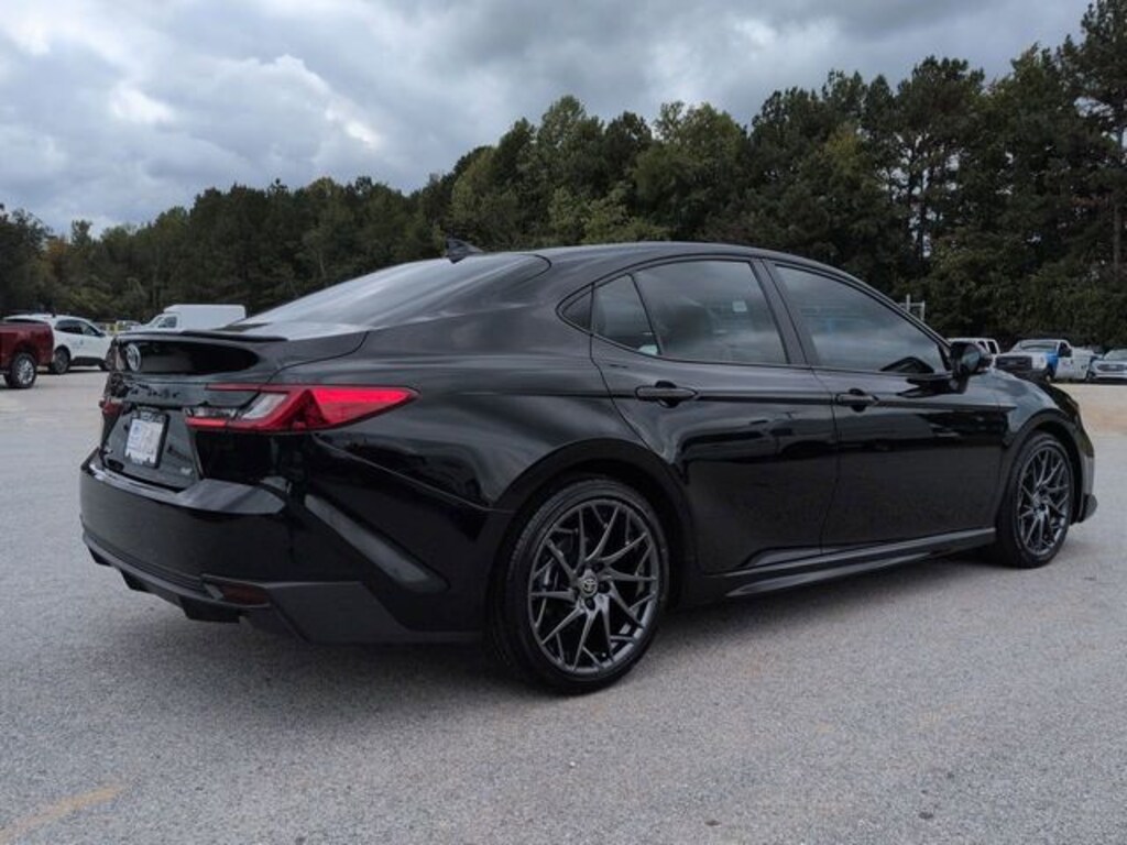 Used 2025 Toyota Camry SE Sedan
