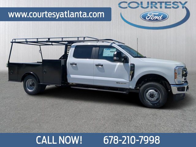 2025 Ford F-350 Super Duty Chassis Cab