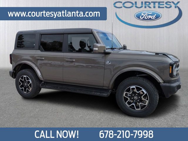 2025 Ford Bronco 4-Door Outer Banks's photo