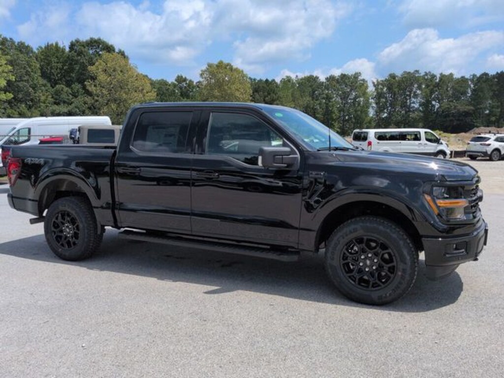 New 2025 Ford F-150 XLT Truck SuperCrew Cab