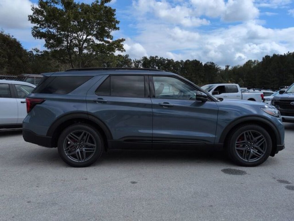 New 2025 Ford Explorer ST SUV