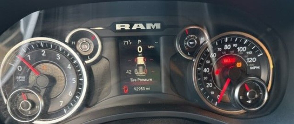 Certified 2019 Ram 1500 Big Horn/Lone Star Truck