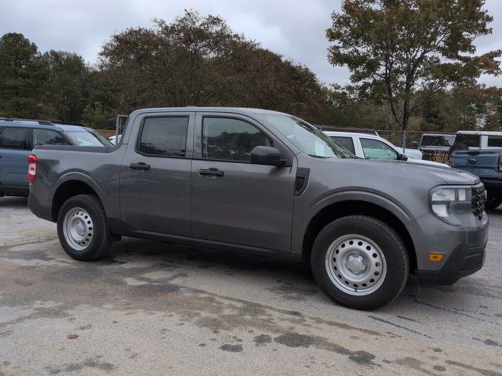 New 2025 Ford Maverick XL Truck SuperCrew
