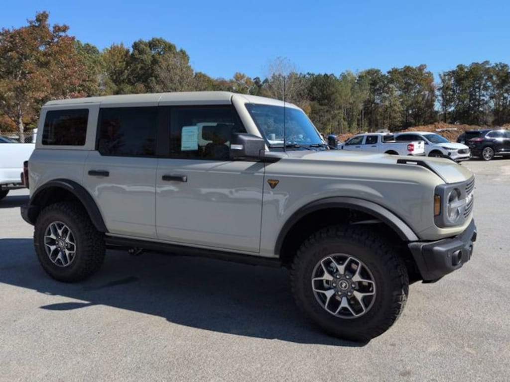 New 2025 Ford Bronco Badlands SUV