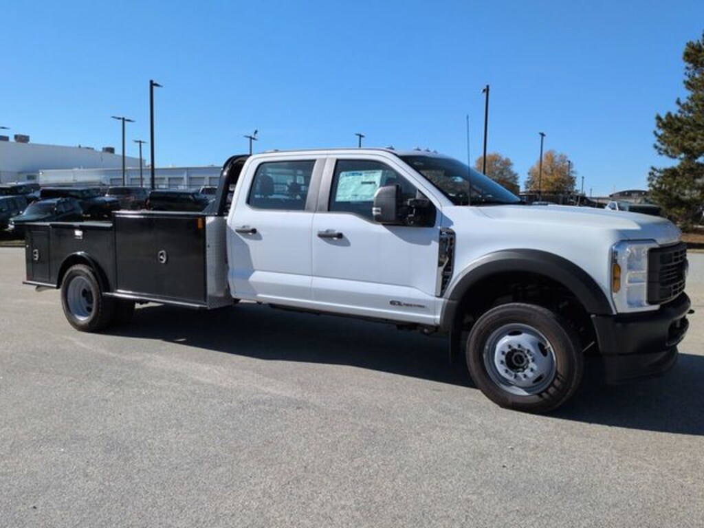 New 2025 Ford F-550 Chassis Truck Crew Cab