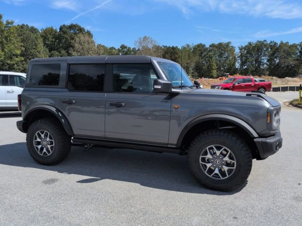 New 2025 Ford Bronco Badlands SUV
