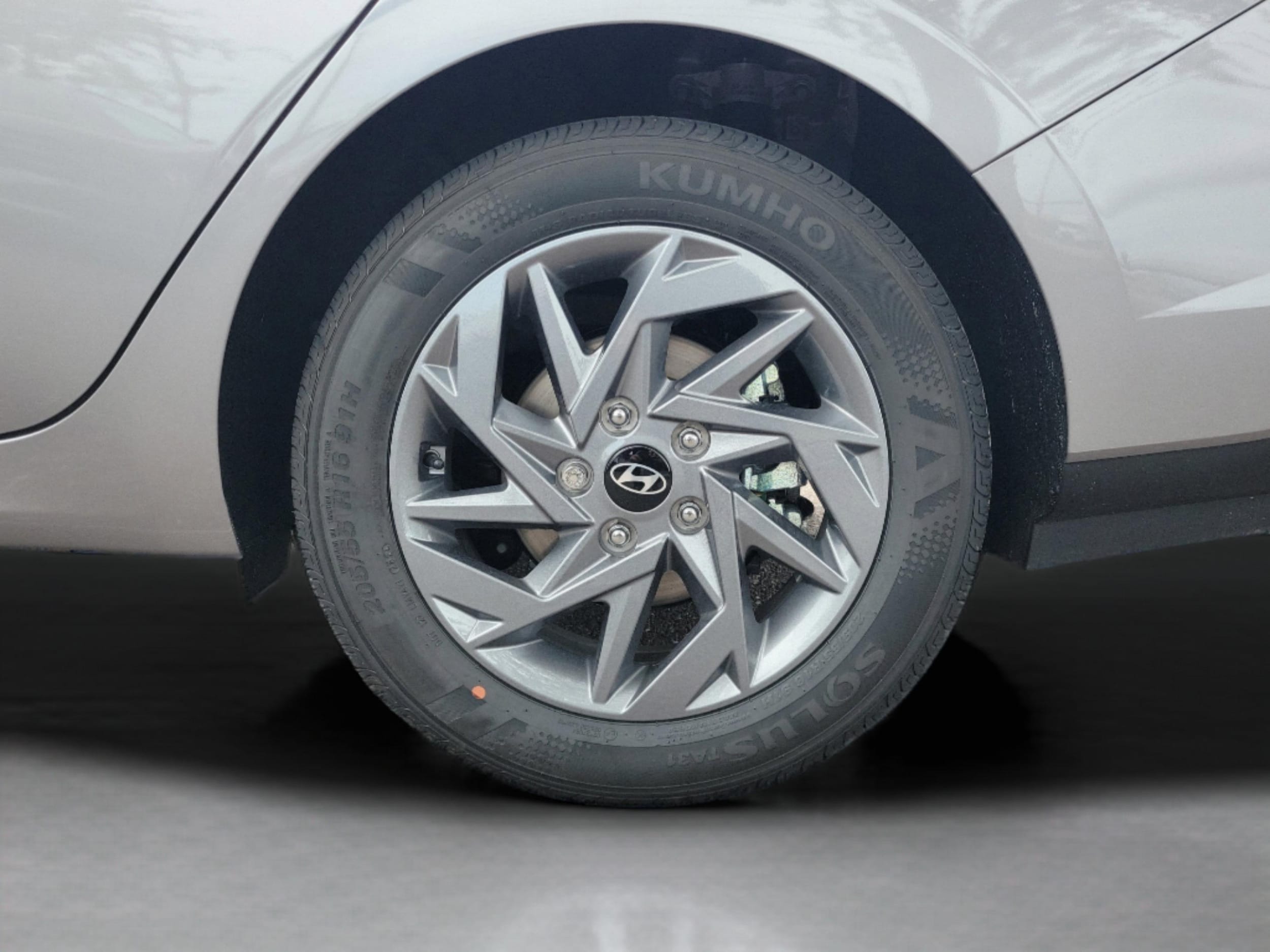 2025 Hyundai Elantra Blue - Photo 34