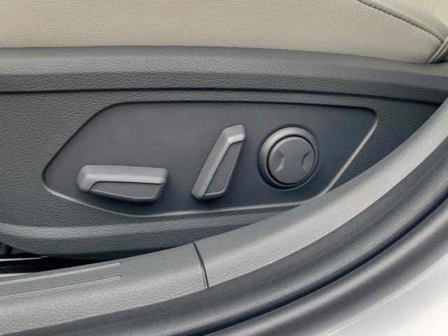 2025 Hyundai Sonata Hybrid SEL - Photo 14