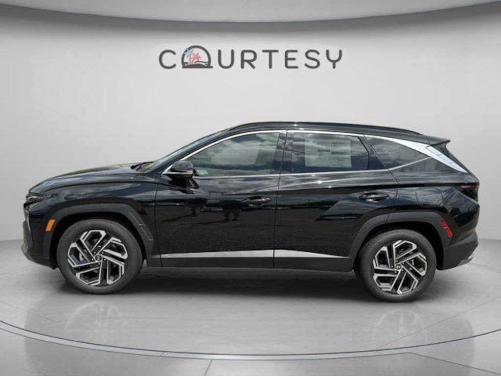New 2026 Hyundai Tucson Limited FWD SUV