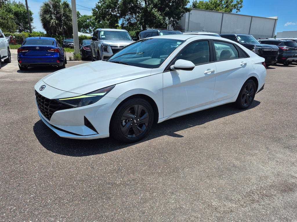 Used 2022 Hyundai Elantra SEL Sedan