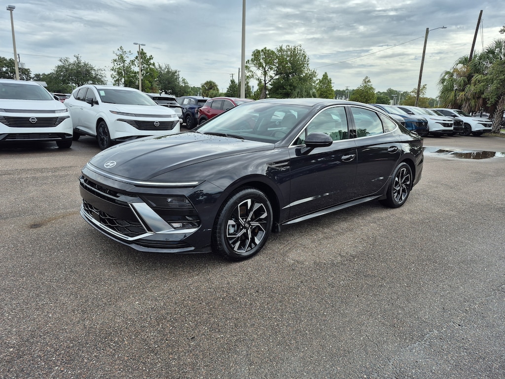 Used 2024 Hyundai Sonata SEL Sedan