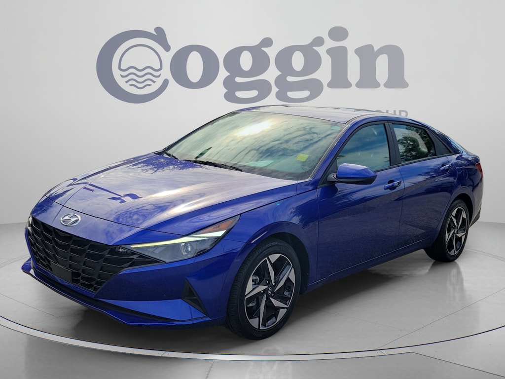 Used 2023 Hyundai Elantra SEL Sedan