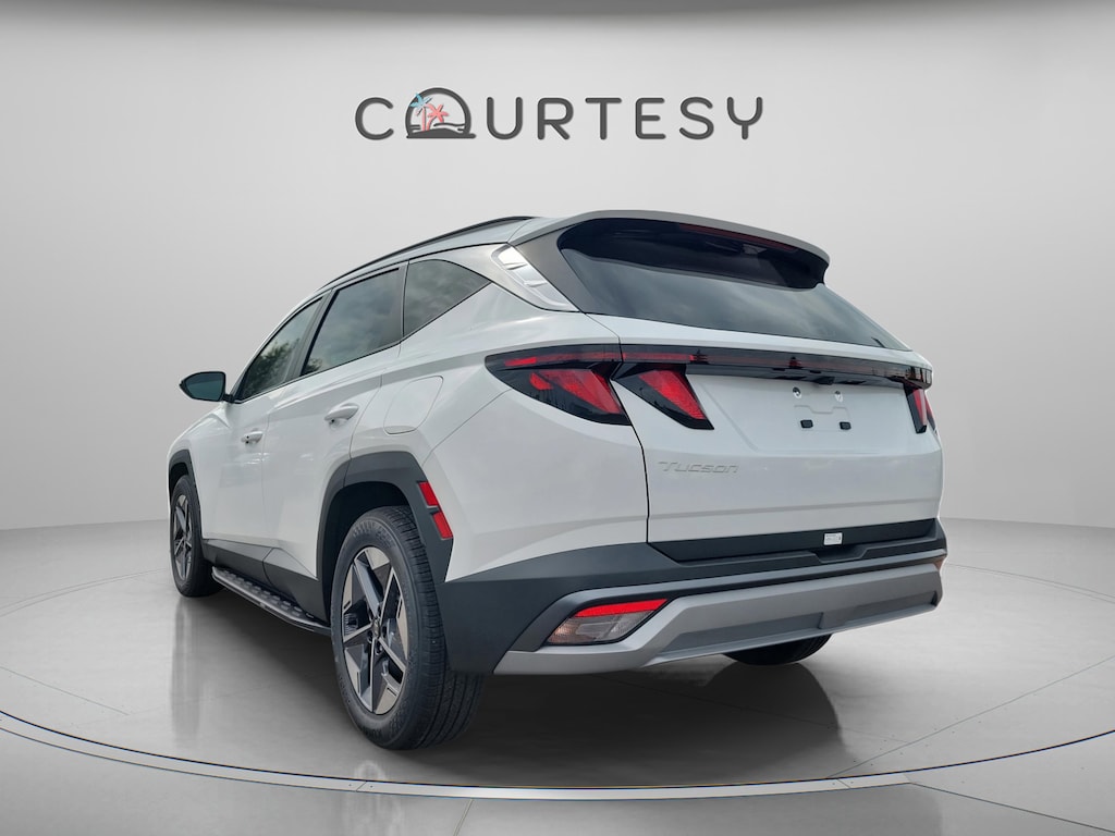 New 2026 Hyundai Tucson SEL FWD SUV